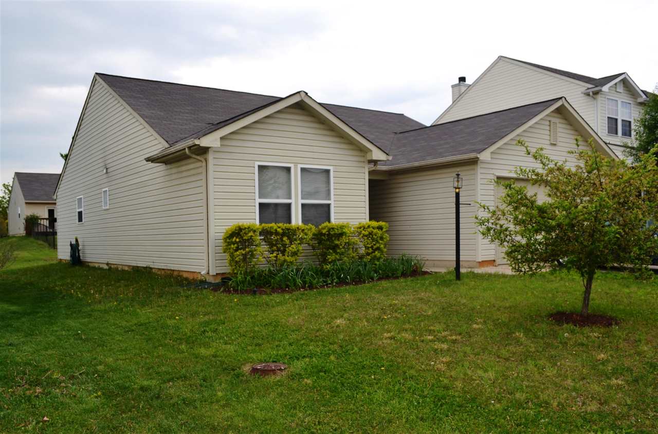 3640 S Wickens Dr, Bloomington, IN 47403 photo 1