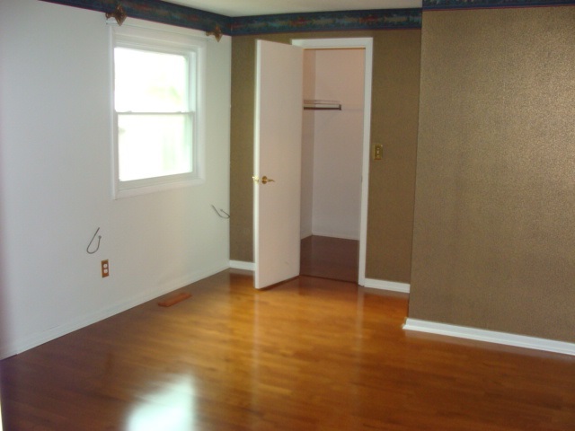 7712 Imperial Plaza Dr, Fort Wayne, IN 46835 photo 3