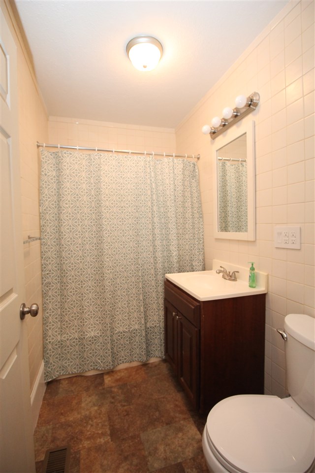 513 W 30th St, Marion, IN 46953 photo 11