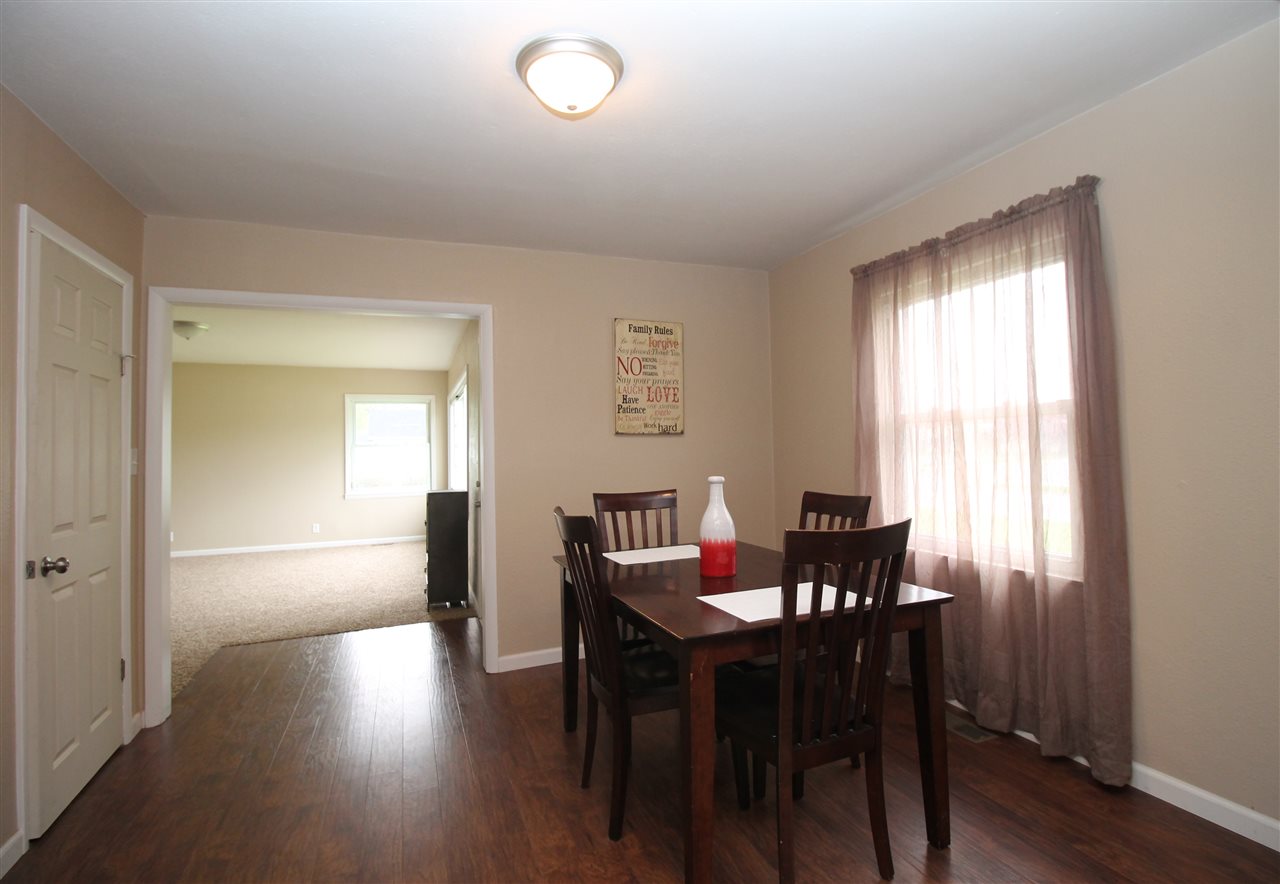 513 W 30th St, Marion, IN 46953 photo 6