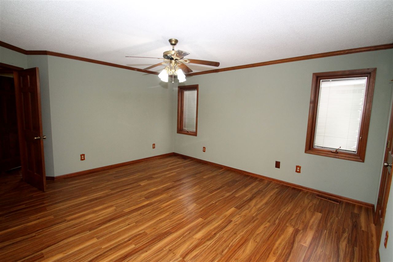 1202 Canterbury Dr, Decatur, IN 46733 photo 16