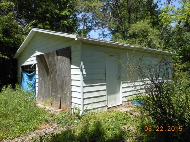 5488 E Lee St, Boonville, IN 47601 photo 5