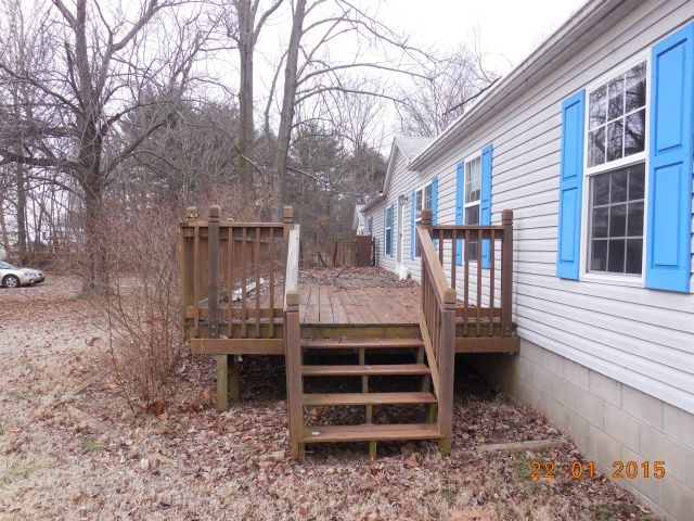 5488 E Lee St, Boonville, IN 47601 photo 2