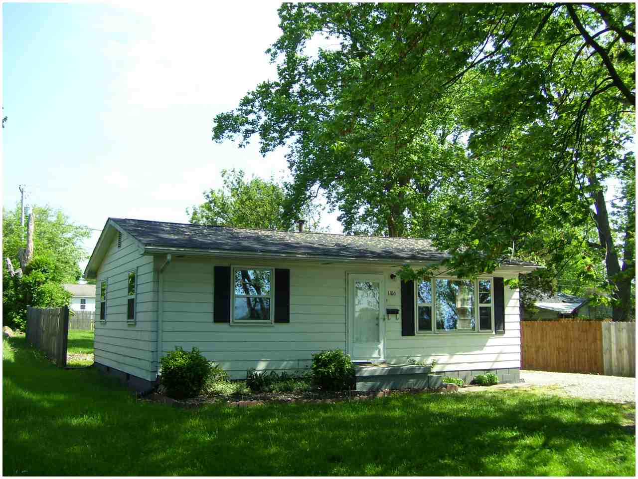 1106 Evans St, Princeton, IN 47670 photo 1
