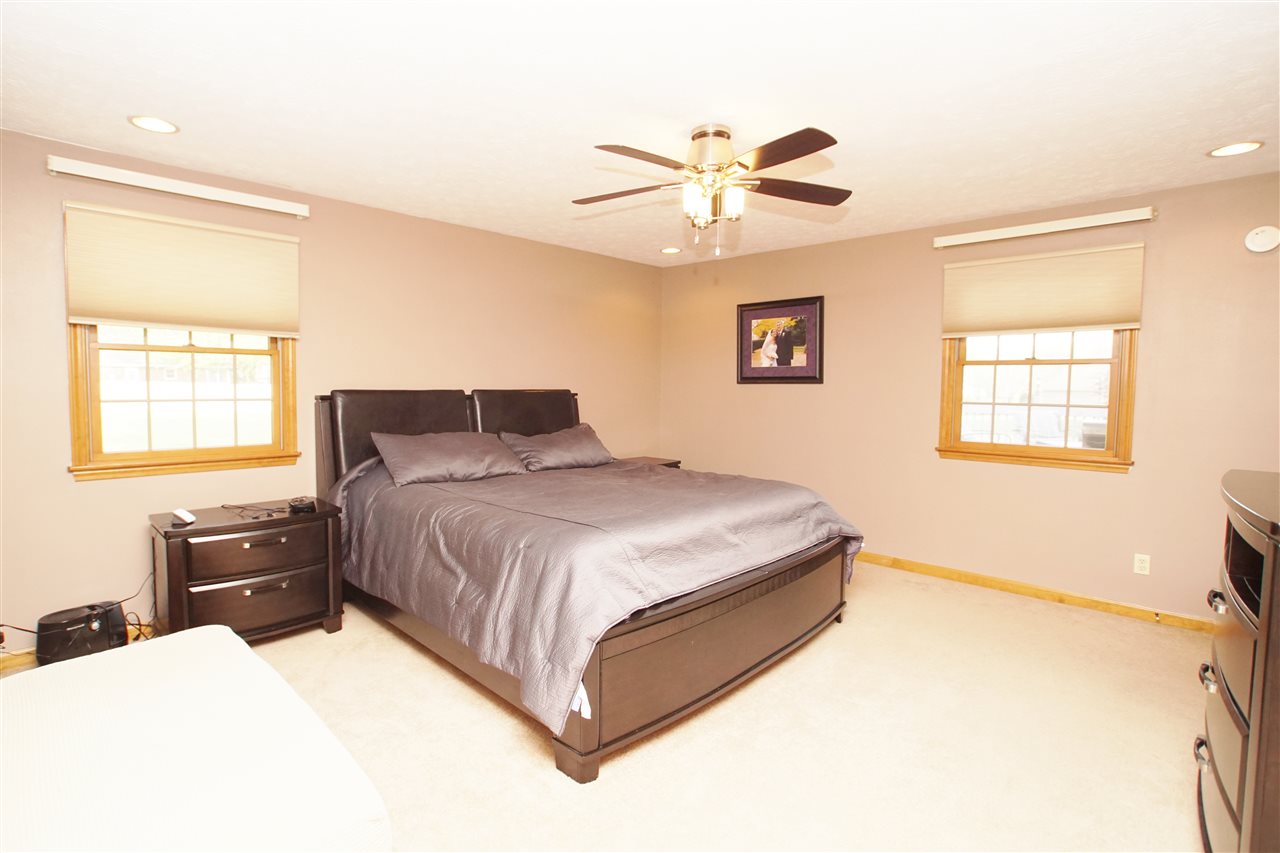 377 Scarlet Dr, Greentown, IN 46936 photo 10