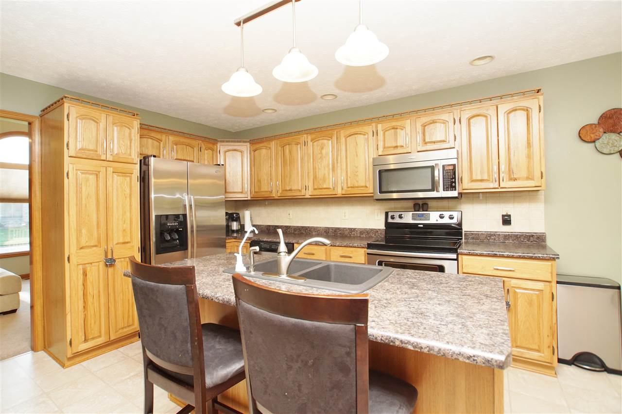 377 Scarlet Dr, Greentown, IN 46936 photo 6