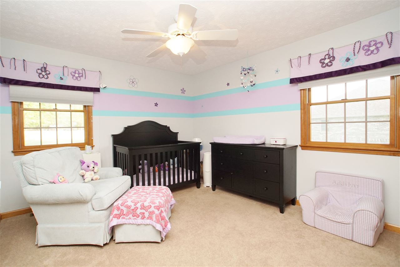 377 Scarlet Dr, Greentown, IN 46936 photo 13