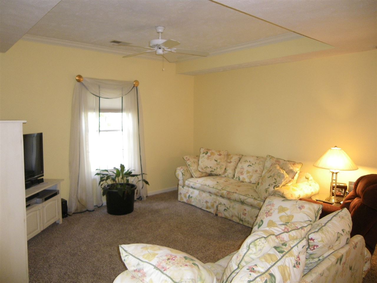 8113 Covington Ct, Newburgh, IN 47630 photo 2