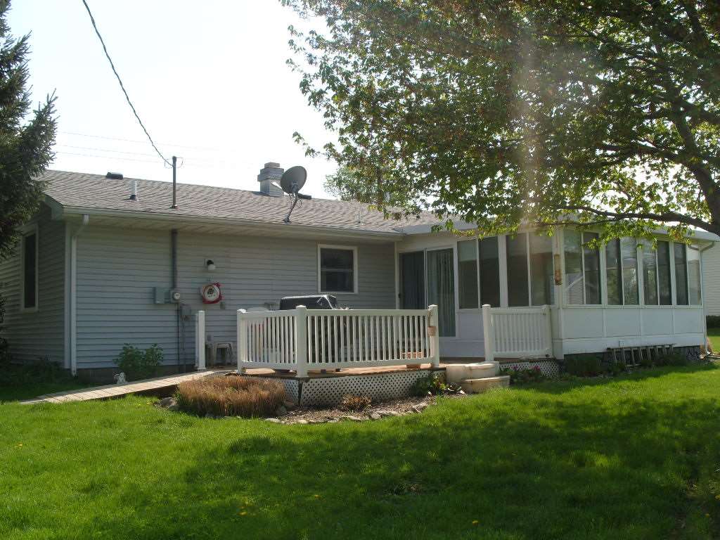631 E South St, Bremen, IN 46506 photo 11