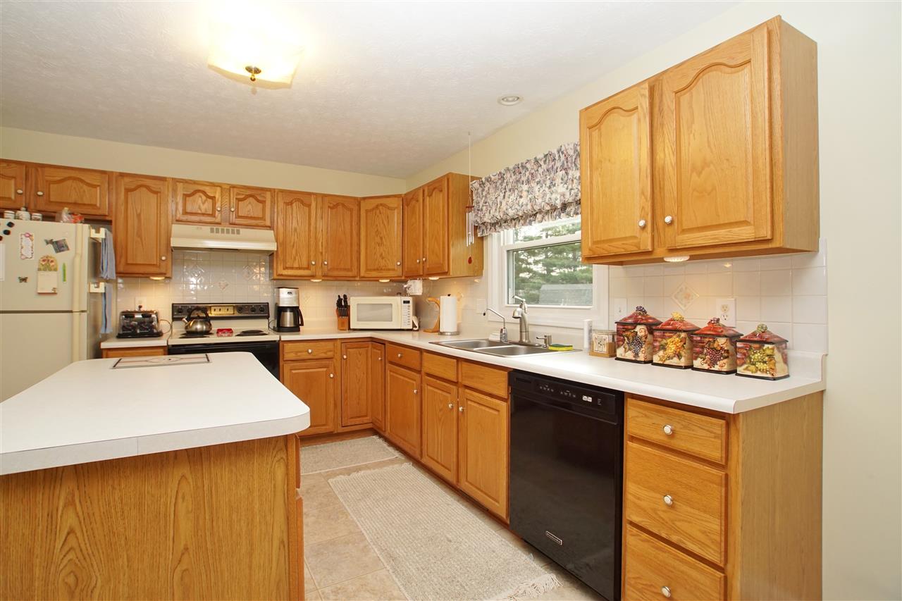 562 Lakewood Ct, Greentown, IN 46936 photo 11