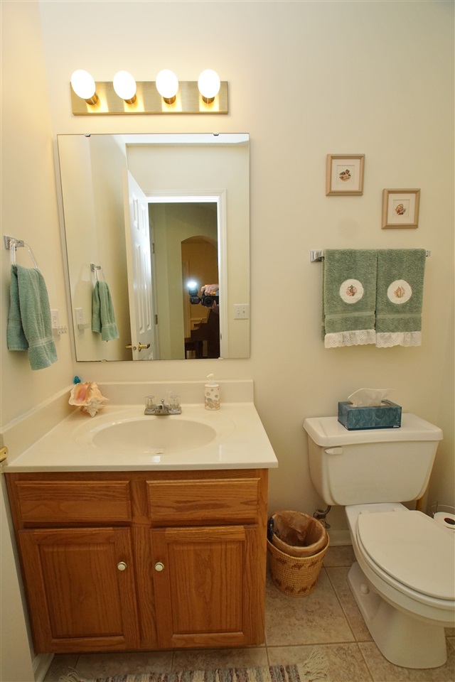 562 Lakewood Ct, Greentown, IN 46936 photo 14