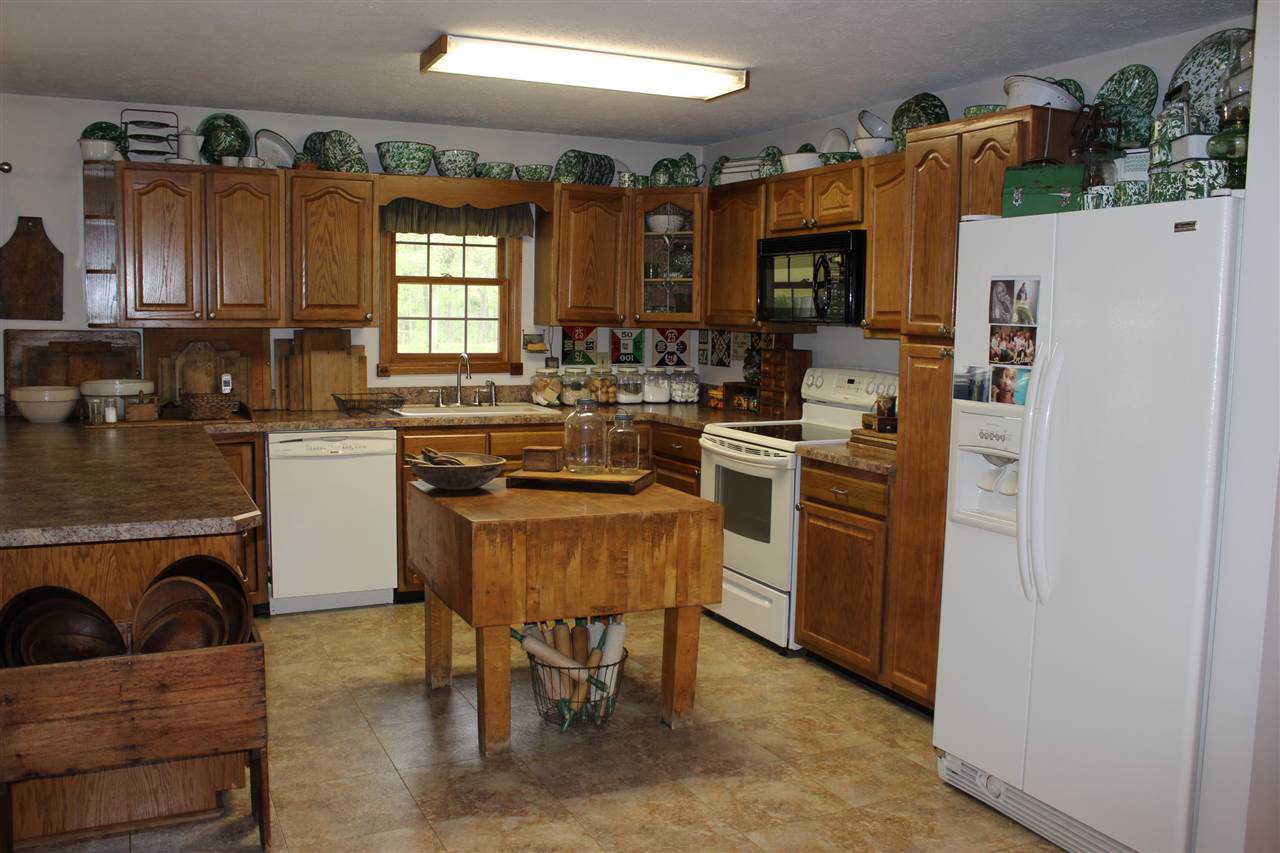 221 Smiths Rd, Mitchell, IN 47446 photo 9
