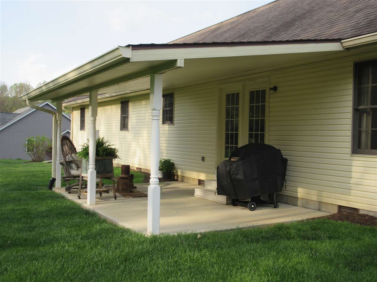 221 Smiths Rd, Mitchell, IN 47446 photo 7