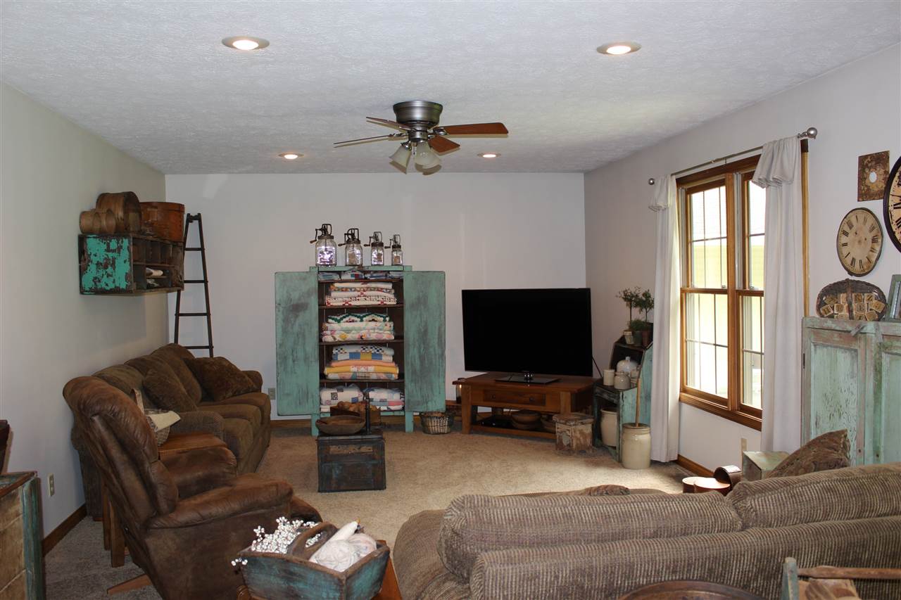 221 Smiths Rd, Mitchell, IN 47446 photo 12