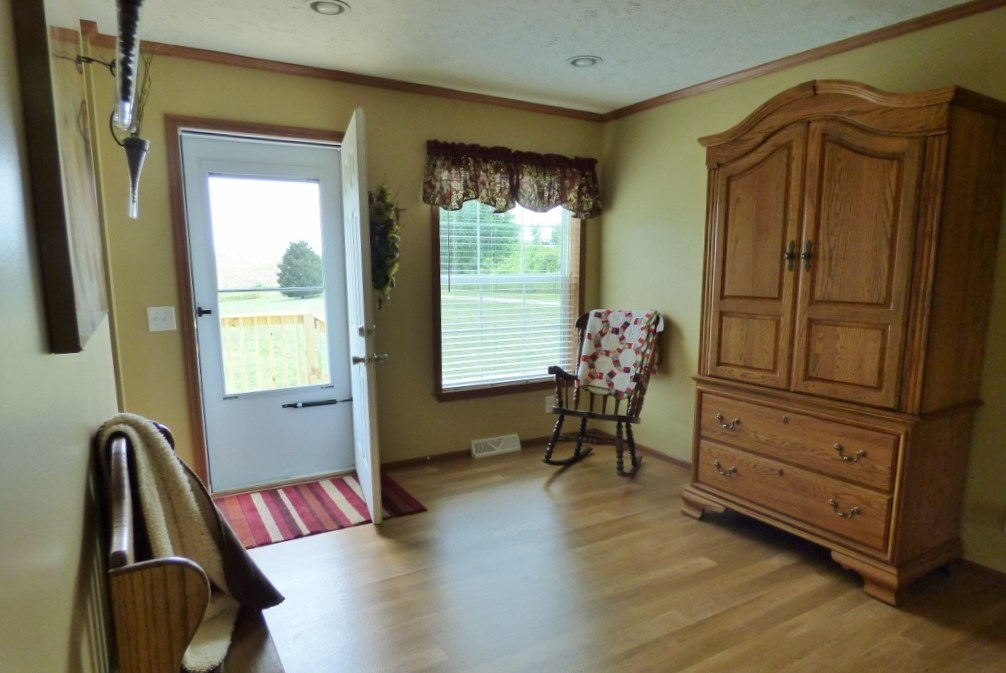 1581 Smith Valley Rd, Loogootee, IN 47553 photo 10
