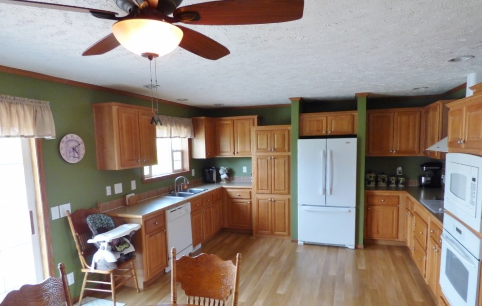 1581 Smith Valley Rd, Loogootee, IN 47553 photo 3