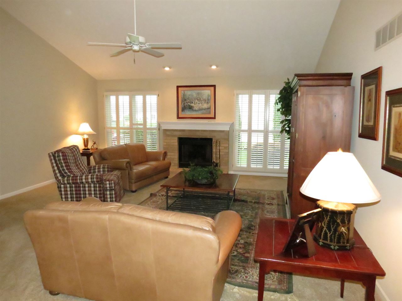 942 Andrews Ct, South Bend, IN 46614 photo 3