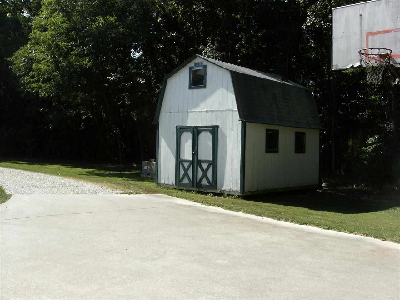 4439 S Harrell Rd, Bloomington, IN 47401 photo 6