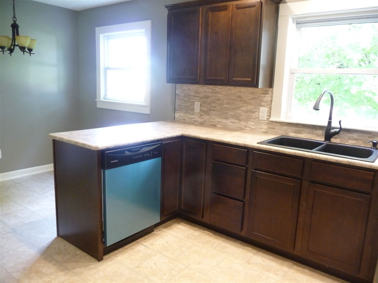 902 S Meridian Rd, Jasper, IN 47546 photo 6
