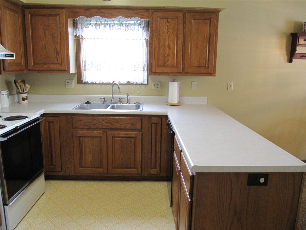 2024 Lima Valley Dr, Fort Wayne, IN 46818 photo 14