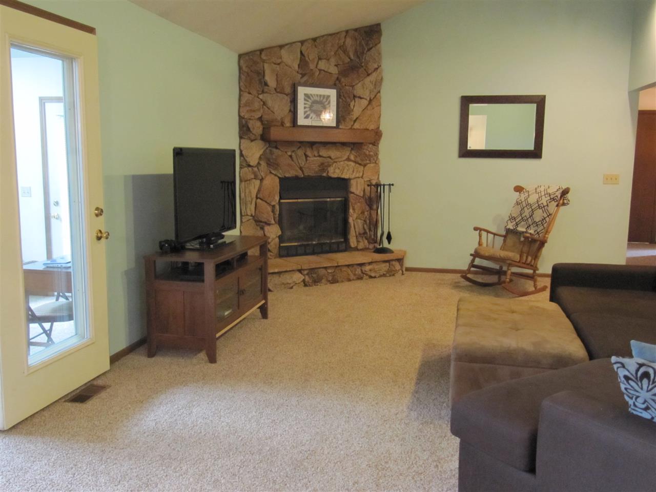 2024 Lima Valley Dr, Fort Wayne, IN 46818 photo 4