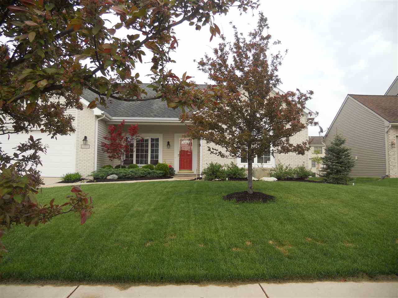 1302 Almdale Dr, Fort Wayne, IN 46818 photo 1