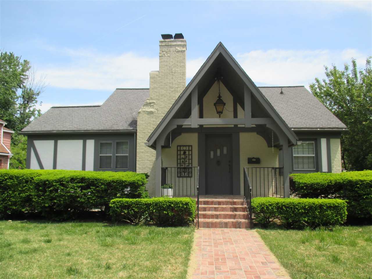 632 S Saint James Blvd, Evansville, IN 47714 photo 1