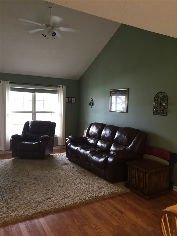 1507 Kingsman Way, Osceola, IN 46561 photo 2