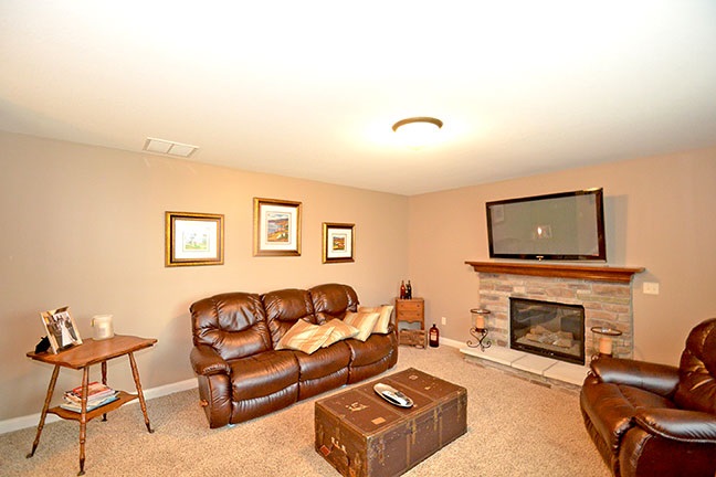 1326 Strong Ct, Fort Wayne, IN 46818 photo 8