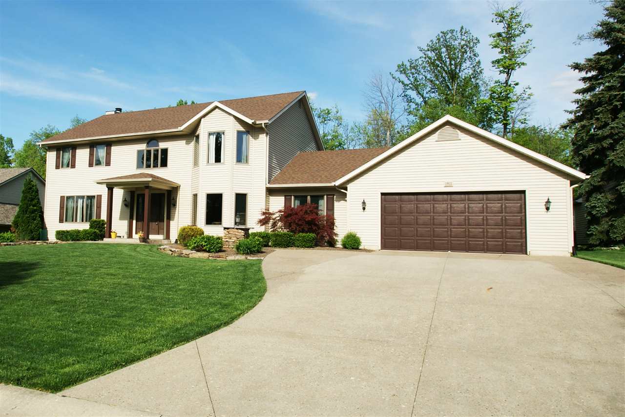 1811 Hollow Creek Ct, Fort Wayne, IN 46814 photo 1