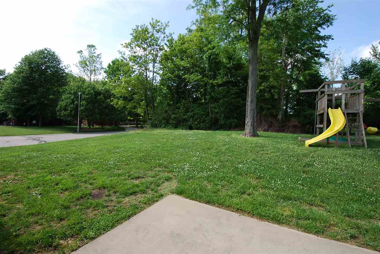 182 Ashbury Ct, Jasper, IN 47546 photo 13