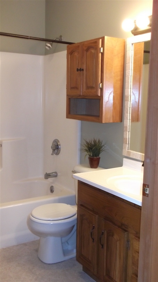 244 Claiborne Dr, Columbia City, IN 46725 photo 13