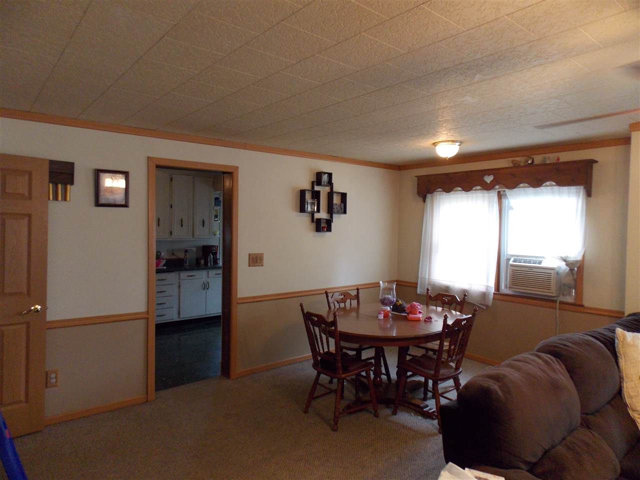 502 W Johnson St, Wolcott, IN 47995 photo 10