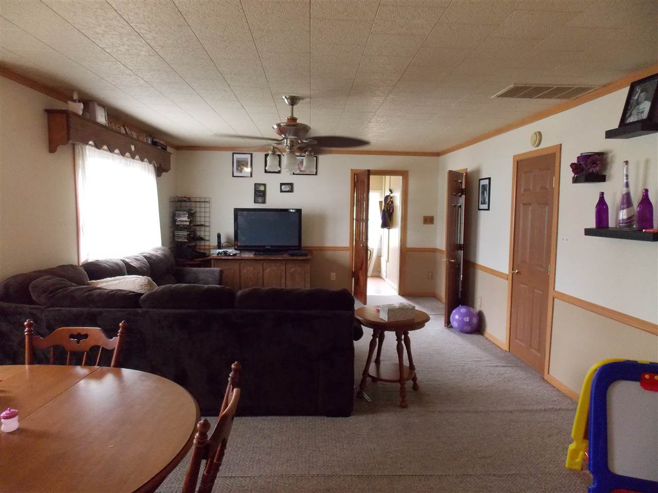 502 W Johnson St, Wolcott, IN 47995 photo 9