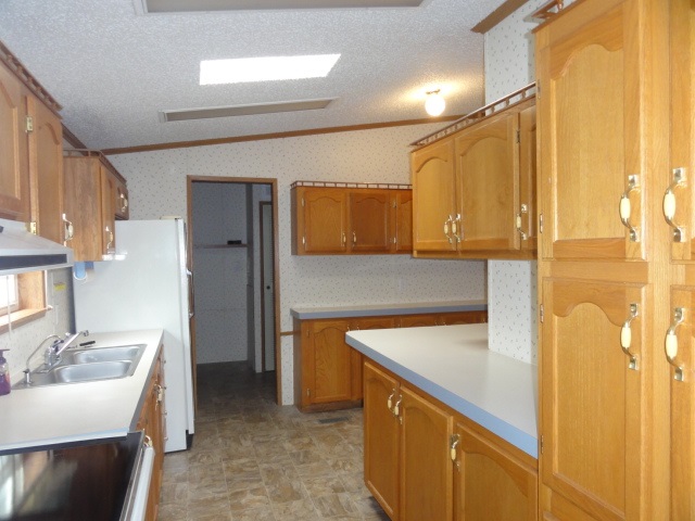 407 W Main St, Rossville, IN 46065 photo 5