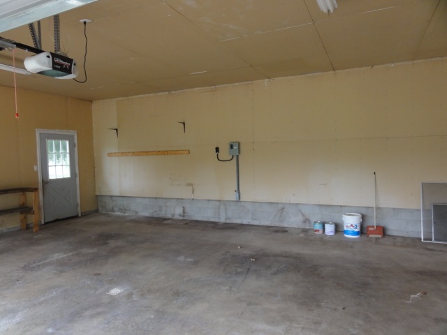 407 W Main St, Rossville, IN 46065 photo 14