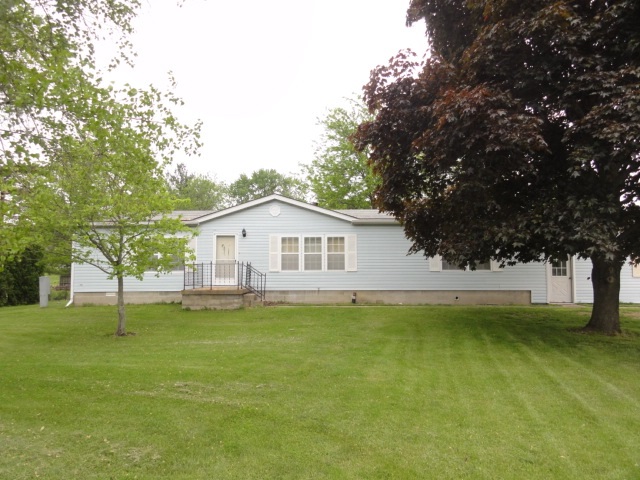 407 W Main St, Rossville, IN 46065 photo 1