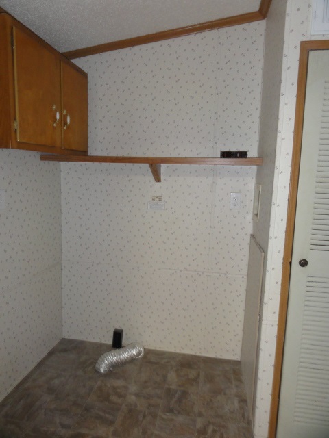 407 W Main St, Rossville, IN 46065 photo 11
