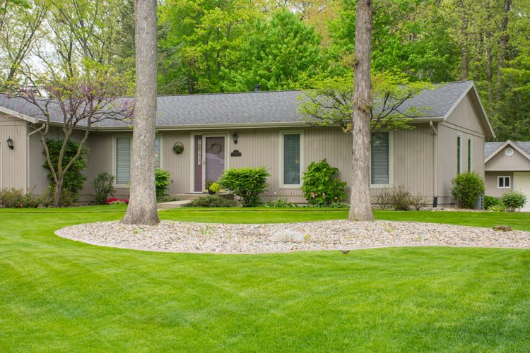 54420 Old Bedford Trl, Mishawaka, IN 46545 photo 2