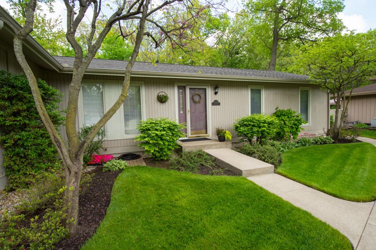 54420 Old Bedford Trl, Mishawaka, IN 46545 photo 3