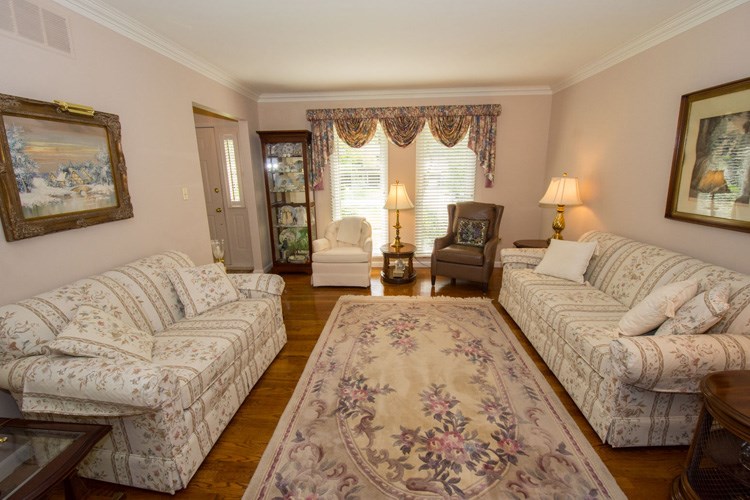 54420 Old Bedford Trl, Mishawaka, IN 46545 photo 5