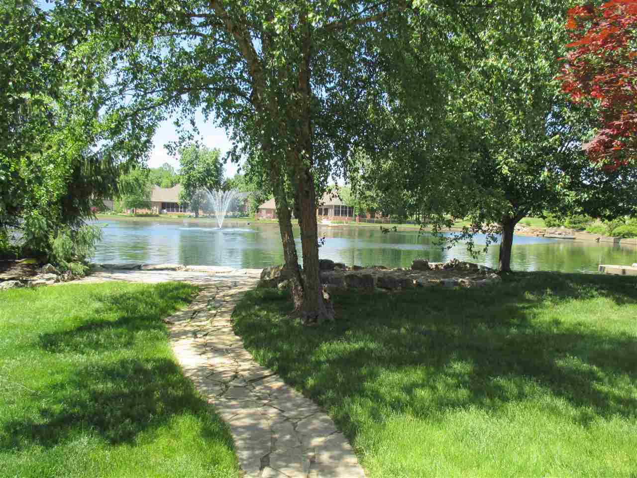 2499 Oak Bend Pl, Newburgh, IN 47630 photo 2