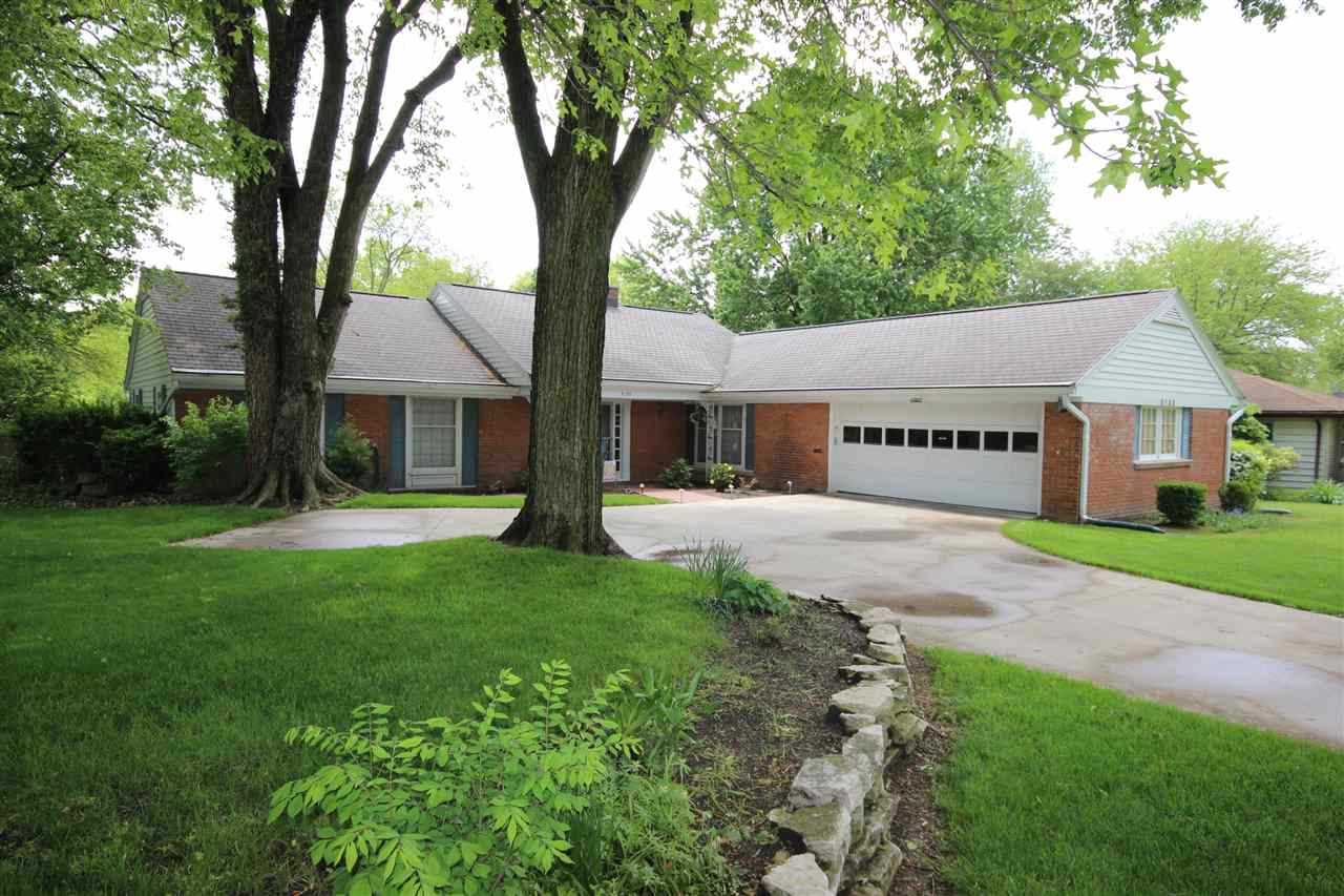 5135 Woodhurst Blvd, Fort Wayne, IN 46807 photo 1