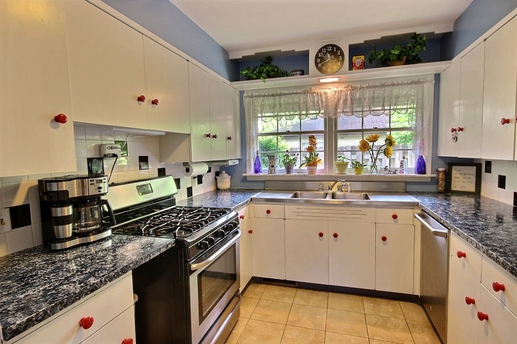 5135 Woodhurst Blvd, Fort Wayne, IN 46807 photo 6