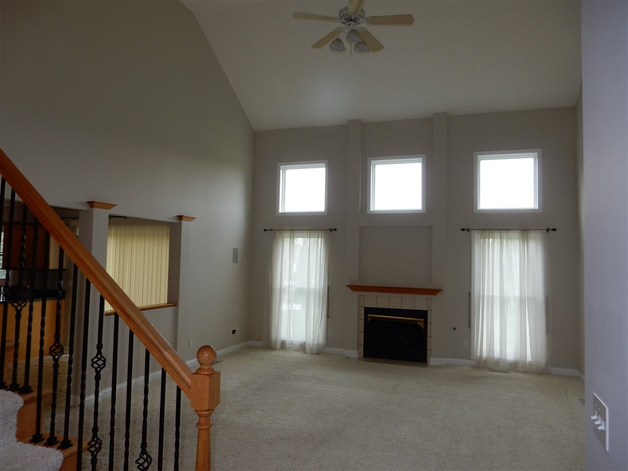 52225 Eagle Chase Dr, Granger, IN 46530 photo 2