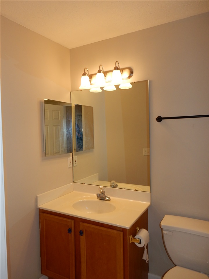 52225 Eagle Chase Dr, Granger, IN 46530 photo 13