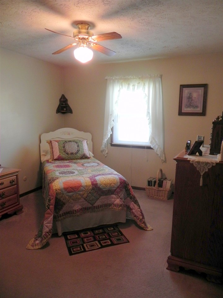 705 33rd St, Tell City, IN 47586 photo 8