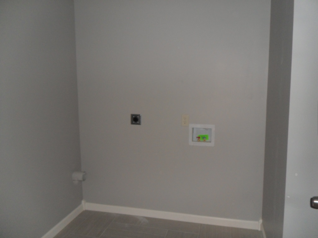 7008 Wayne Trce, Fort Wayne, IN 46816 photo 9
