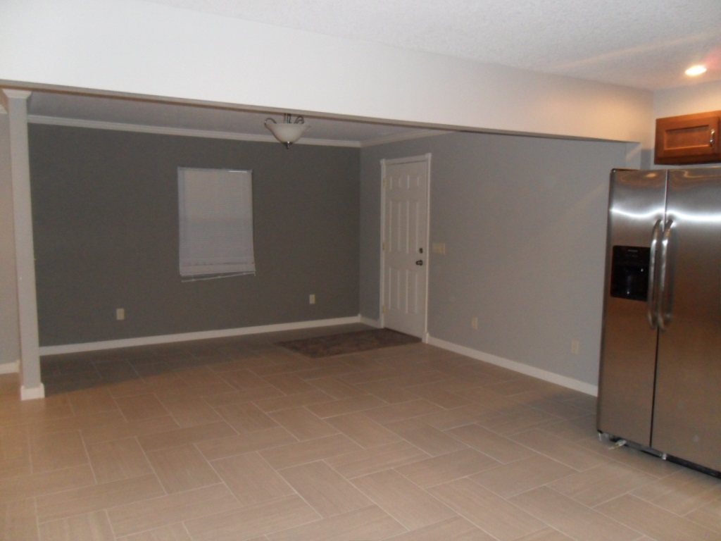 7008 Wayne Trce, Fort Wayne, IN 46816 photo 4