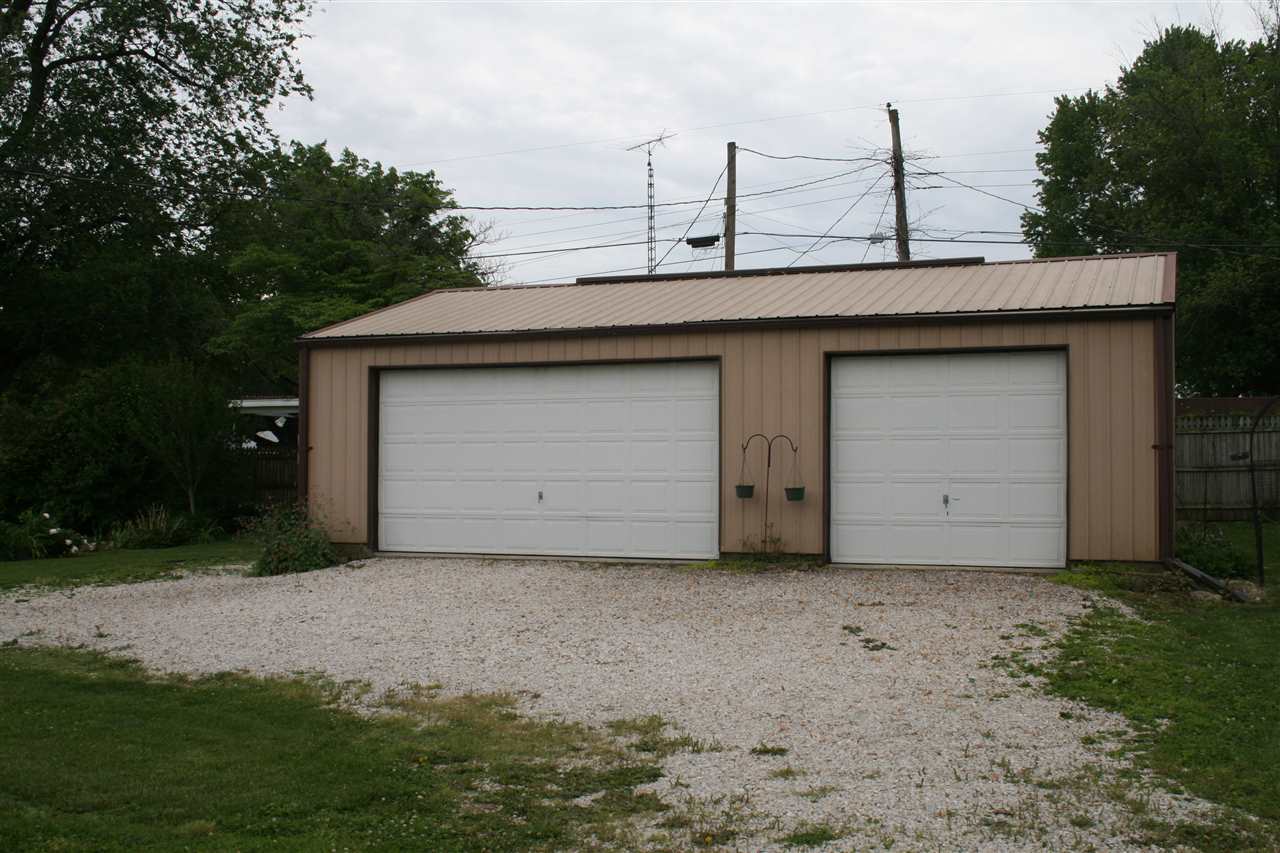 1004 W Grissom Ave, Mitchell, IN 47446 photo 7